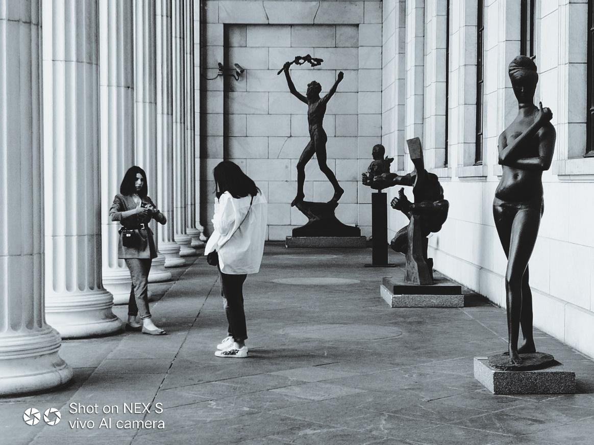 vivo AI智慧双摄记录世界杯非凡瞬间 肖像大师肖全诠释何为非凡