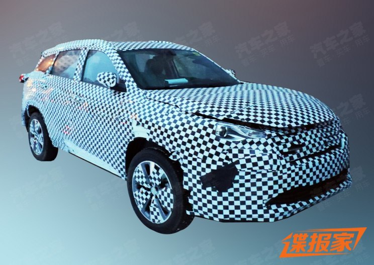 会是新一代CS75吗？ 曝长安全新SUV谍照