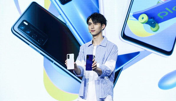 麒麟990+4000万像素+40W快充，荣耀Play4系列5G手机正式发布