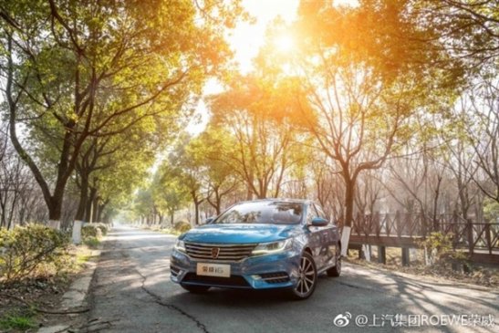 8.98万起 配置大增 2018款荣威i6上市