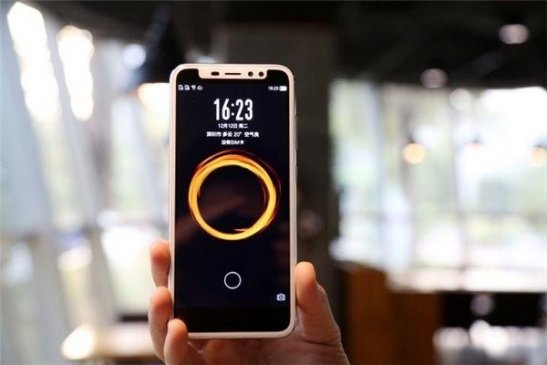 1599元：国产iPhone X真机图赏