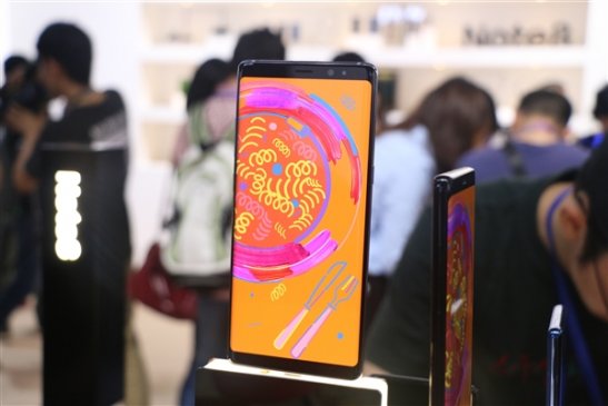 OLED才是未来 手机用的LCD面板出货量狂减