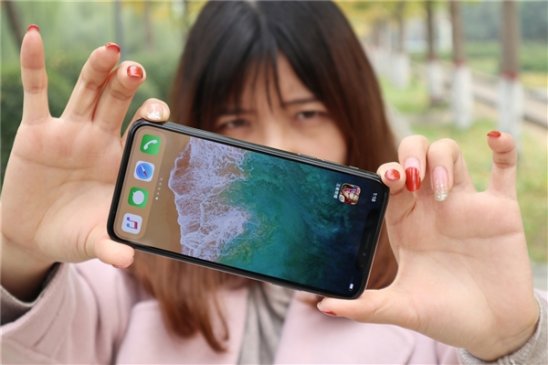 石墨烯超级电池领衔！手机年度十大技术盘点