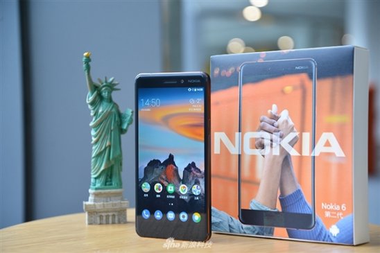 全新诺基亚6图赏：双色一体机身颜值出众