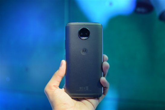 有点意外！诺基亚8相机表现不及中端机Moto G5S