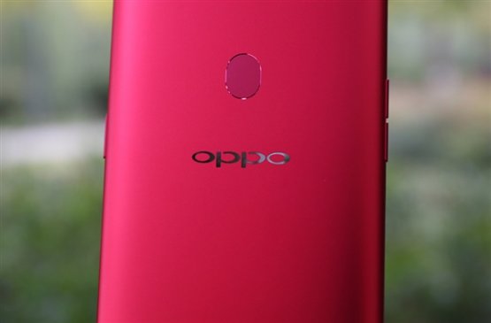 大变样！OPPO宣布R15、R15梦镜版：异形全面屏