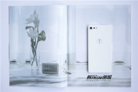 极简设计颜值出众 坚果Pro 2纯白色限量版图赏