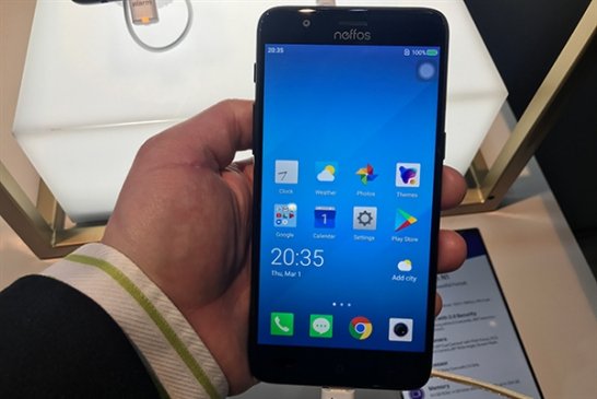 TP-Link秀高端新机：八核P25、双摄像头