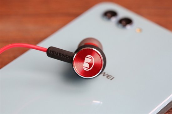 年轻人的第一次烧耳 荣耀魔声耳机2评测