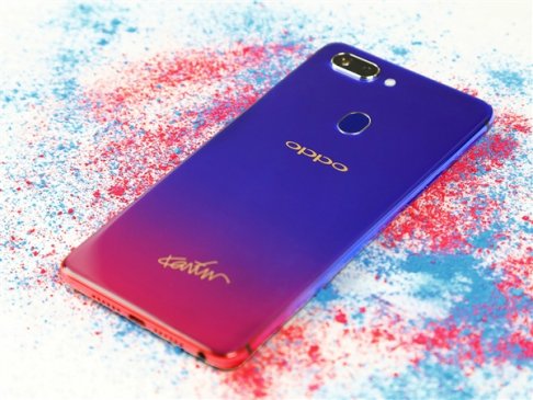 渐变设计颜值出众 OPPO R15星云特别版图赏