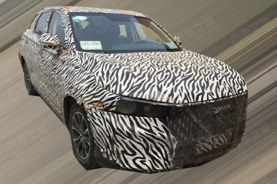 较多保留概念车设计 奔腾T77量产版谍照