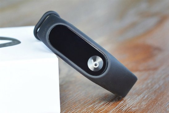 大屏幕+50米防水 小米手环3评测