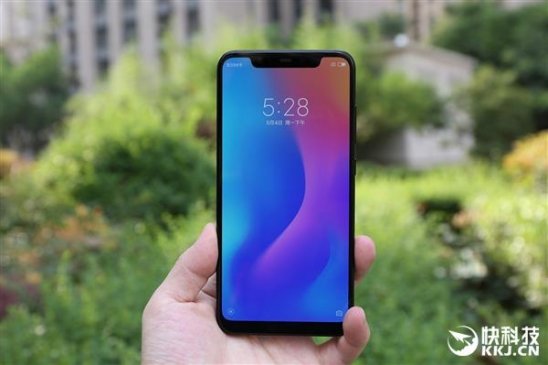 雷军公布好消息：小米8/SE本月供货超100万台