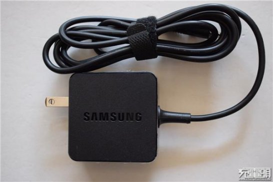 30W Type-C：三星也有了大功率充电器