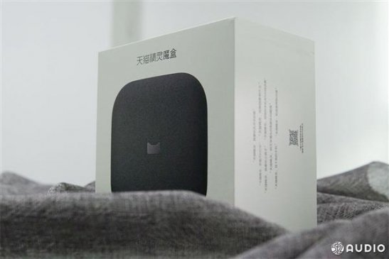 电视盒＋智能音箱合体 天猫精灵魔盒体验