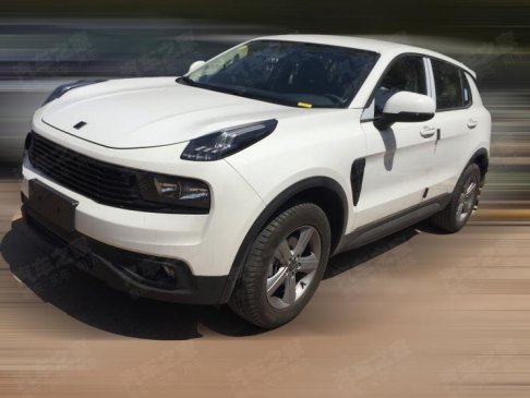 更入门的车型 领克01手动挡谍照曝光