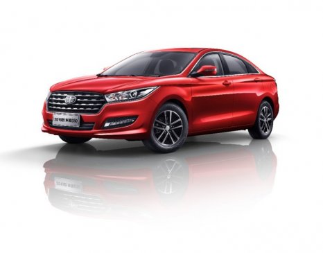 售8.59-10.49万 2019款奔腾B50正式上市