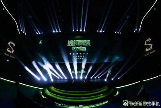 全球首款10GB内存手机！黑鲨游戏手机Helo首发评测