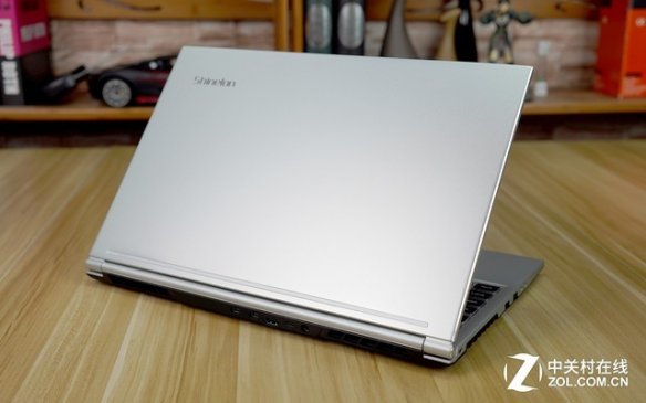 轻薄兼顾高性能 炫龙耀9000 II游戏本评测