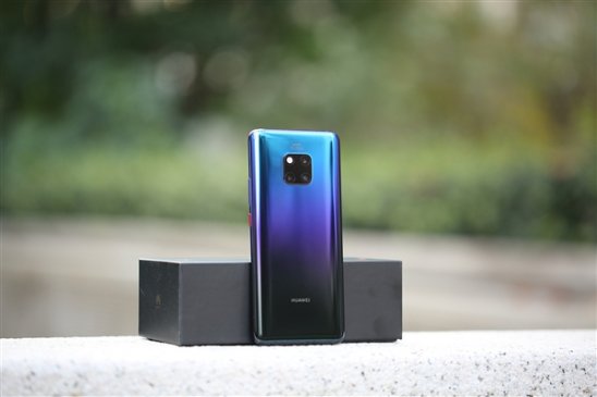 Mate 20 Pro全球首拆！华为最强机堆料有道