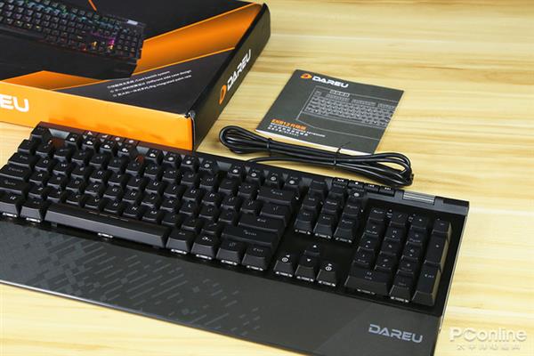 达尔优EK812升级版上手：这是我在入门级上看到最好看的灯效