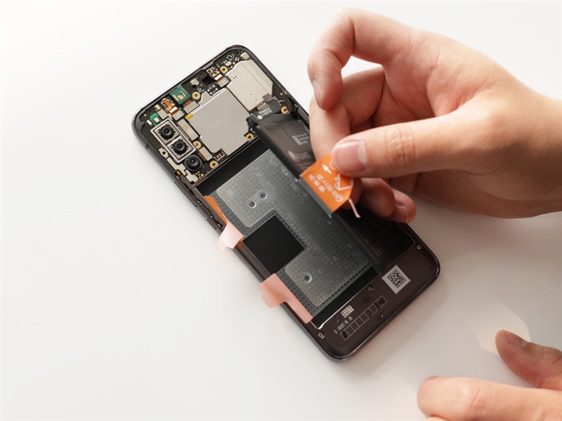 荣耀Magic2拆解：蝶式五轨滑屏 + 前后六摄