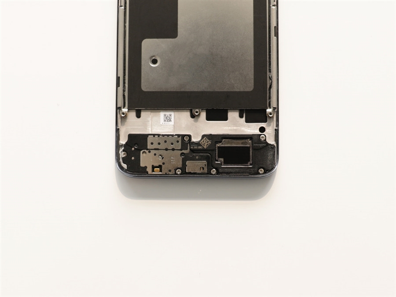 荣耀Magic2拆解：蝶式五轨滑屏 + 前后六摄