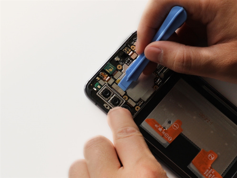 荣耀Magic2拆解：蝶式五轨滑屏 + 前后六摄