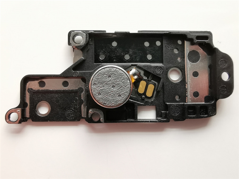 荣耀Magic2拆解：蝶式五轨滑屏 + 前后六摄