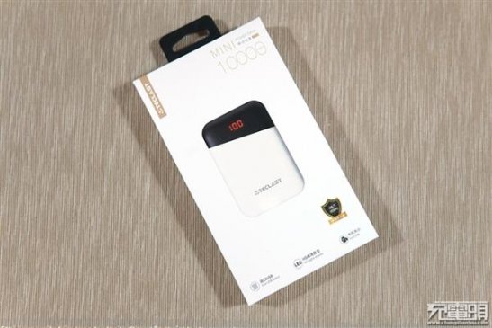 10000mAh移动电源可以多小？台电C10体验