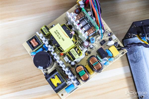 RTX和9代酷睿又提功耗？航嘉WD600K已帮你解决难题