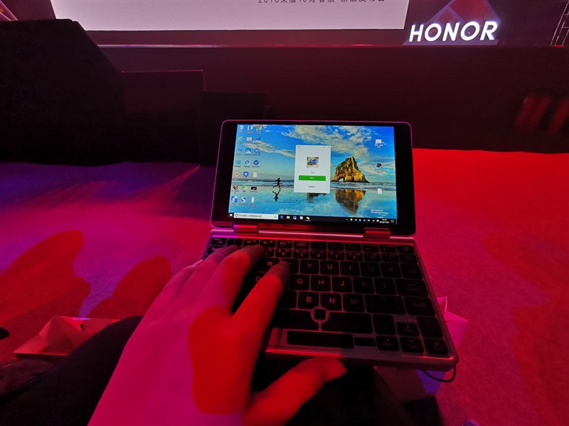 口袋里的笔记本电脑 壹号本OneMix 2S评测：7英寸掌上工作站