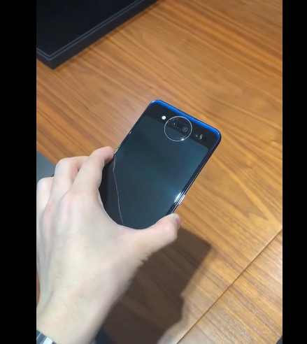 vivo NEX双屏版上手：副屏5.5英寸 正反都有听筒 