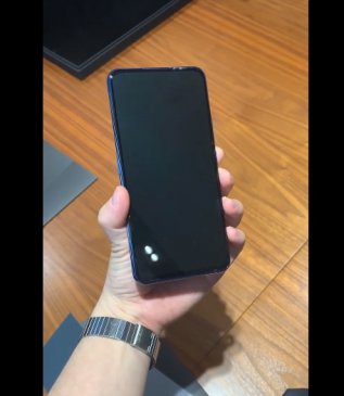 vivo NEX双屏版上手：副屏5.5英寸 正反都有听筒