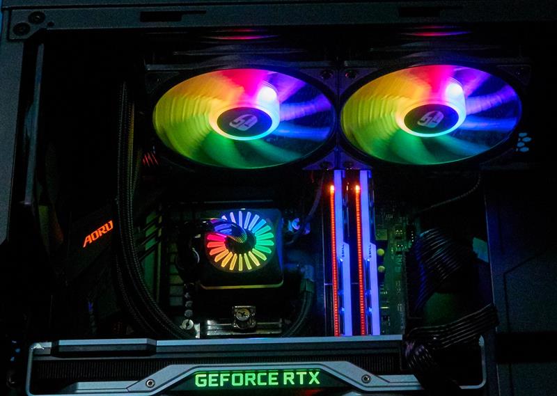 灯效高级绝不漏液！玩家风暴船长240 PRO水冷散热器评测：轻松压制9900K