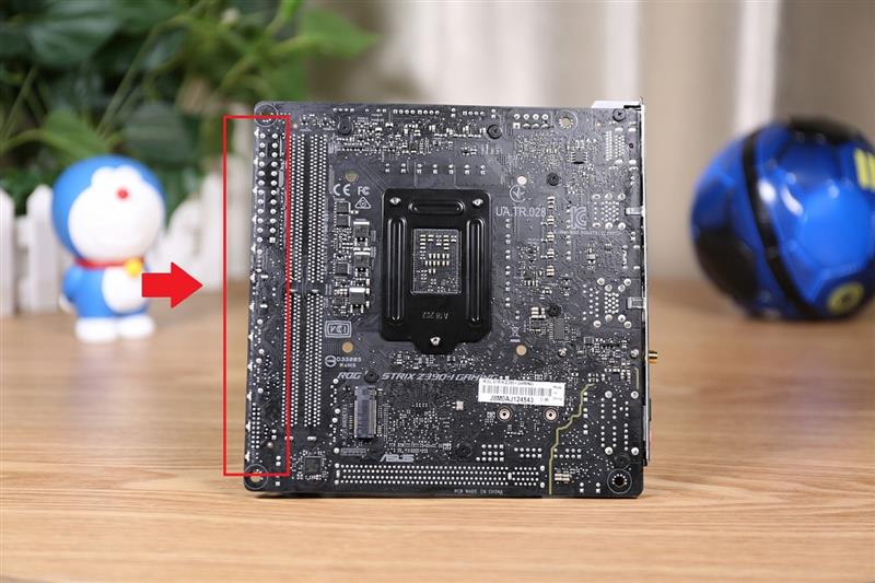 最强ITX主板！华硕ROG STRIX Z390-I GAMING评测：超频无敌小钢炮