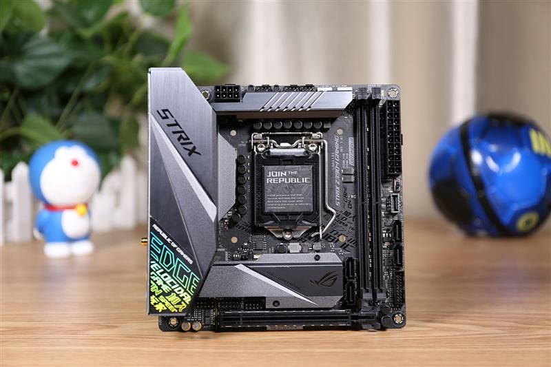 最强ITX主板！华硕ROG STRIX Z390-I GAMING评测：超频无敌小钢炮