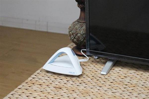 华硕Lyra Trio金字塔路由上手：大户型Wi-Fi覆盖无死角