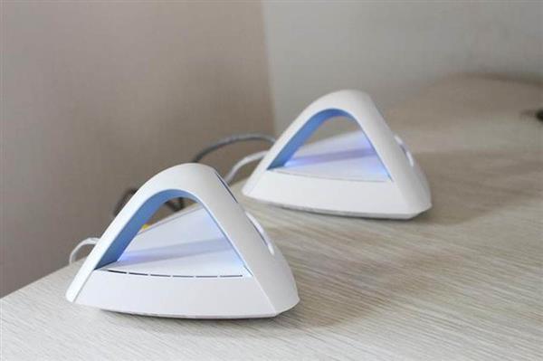 华硕Lyra Trio金字塔路由上手：大户型Wi-Fi覆盖无死角