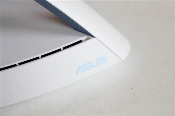 华硕Lyra Trio金字塔路由上手：大户型Wi-Fi覆盖无死角