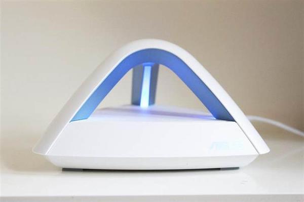 华硕Lyra Trio金字塔路由上手：大户型Wi-Fi覆盖无死角