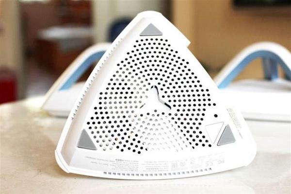 华硕Lyra Trio金字塔路由上手：大户型Wi-Fi覆盖无死角