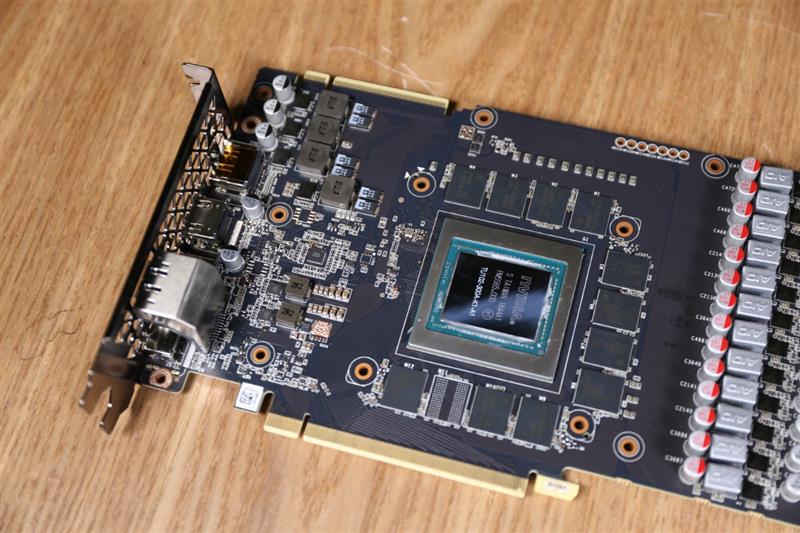 将堆料进行到底！索泰RTX2080Ti 玩家力量至尊PGF OC14评测