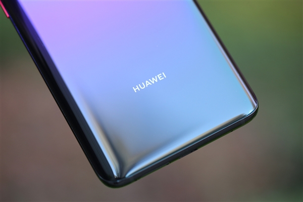 <a href='https://www.huawei.com/cn/?ic_medium=direct&ic_source=surlen' target='_blank'><u>华为</u></a>Mate 20 Pro重要系统更新：支持FreeBuds 2 Pro骨声纹识别