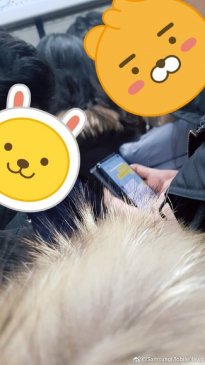 三星Galaxy S10真机泄露 果然是打孔屏