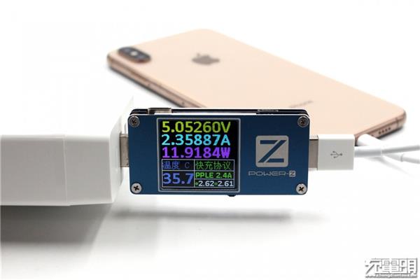 USB-A/C 72W输出：网易智造四口快充电源体验