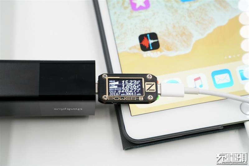 联想thinkplus口红电源拆解：内部设计精湛