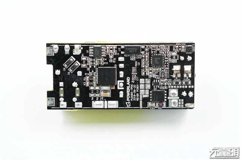 联想thinkplus口红电源拆解：内部设计精湛