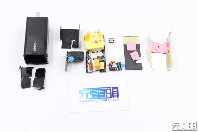 联想thinkplus口红电源拆解：内部设计精湛