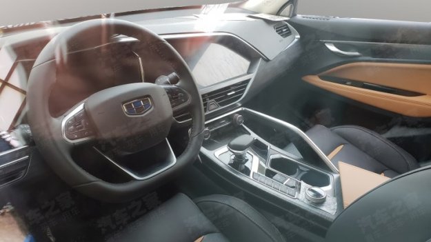 定位轿跑SUV 吉利FY11内饰谍照曝光